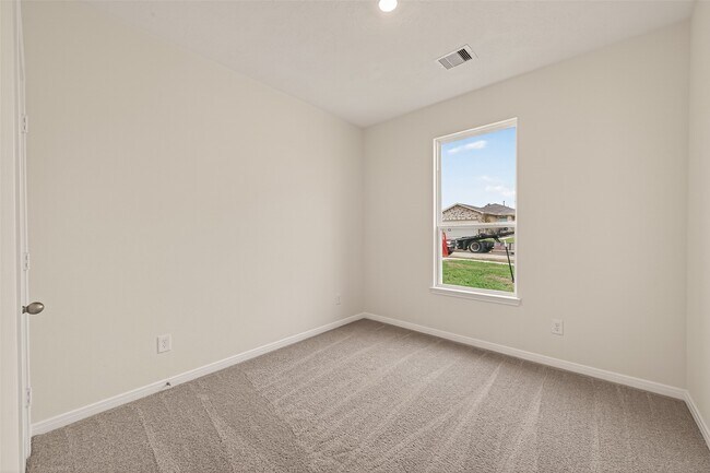 Building Photo - 814 Mustang Rdg Ter