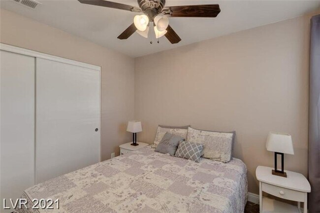 Building Photo - ** COMING SOON ** AMAZING SINGLE STORY HOME IN HENDERSON WITH DETACHED CASITA NO HOA & HOME COMES...
