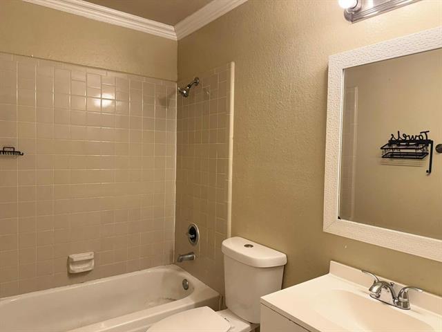 Building Photo - 405 Amber Ln