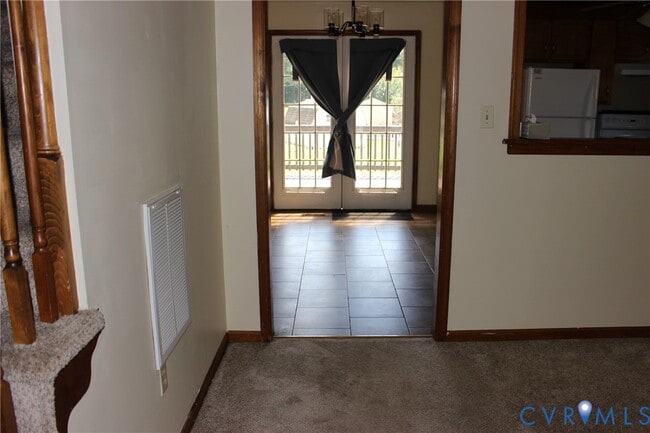 Building Photo - 4019 Shallowood Dr
