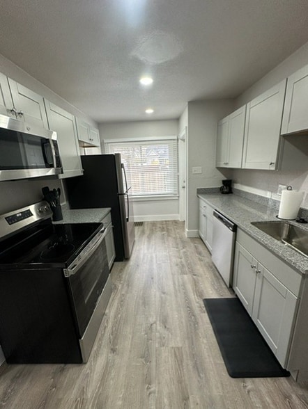 Building Photo - 2617 Snyder Ave