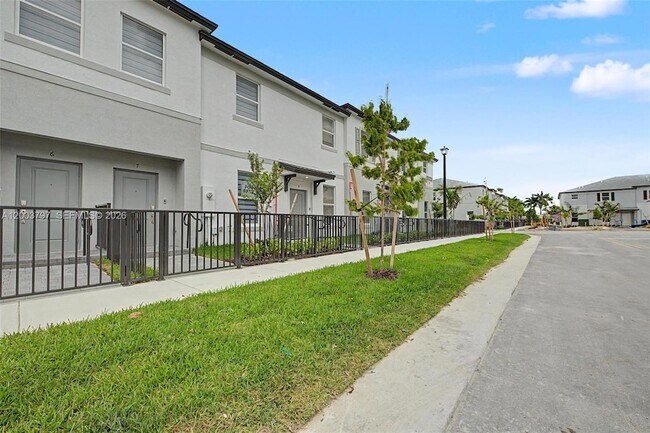 Building Photo - 12476 SW 248th St