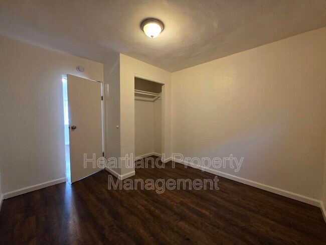 Building Photo - 4112 Van Dyke Ave