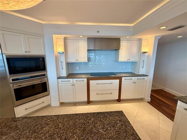 Building Photo - 988 Blvd of the Arts