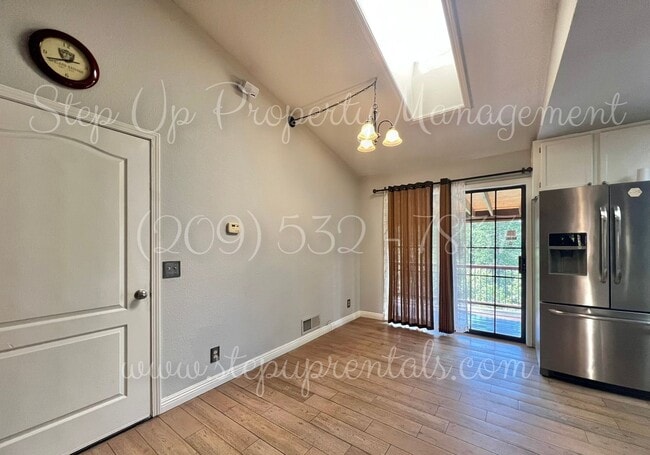 Building Photo - Cedar Ridge 3BR/3BA – Modern Amenities in ...