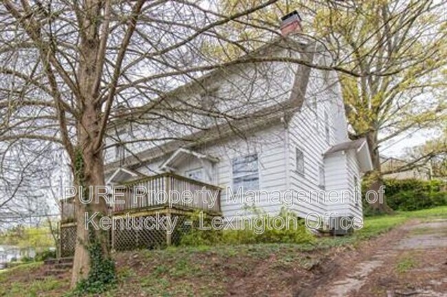 Building Photo - 3 Dogwood Ln