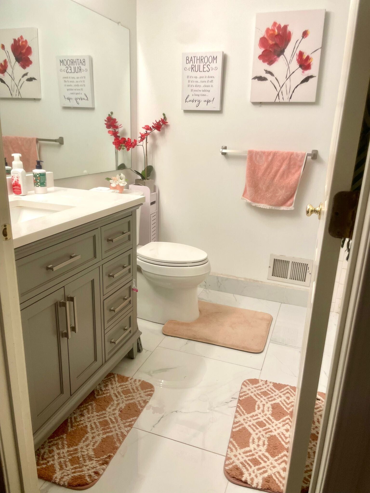 Common Bath - 1805 Pheasant Run