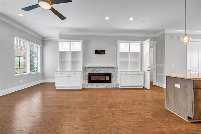 Building Photo - 267 Castleberry Station Dr SW