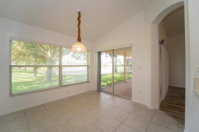 Building Photo - 957 Windward Way