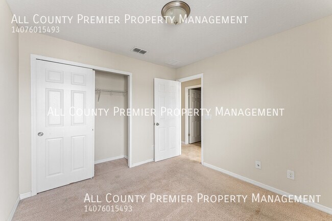 Building Photo - 4775 Creekside Park Ave