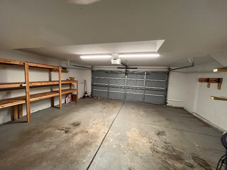 Building Photo - 2626 W Pikes Peak Ave