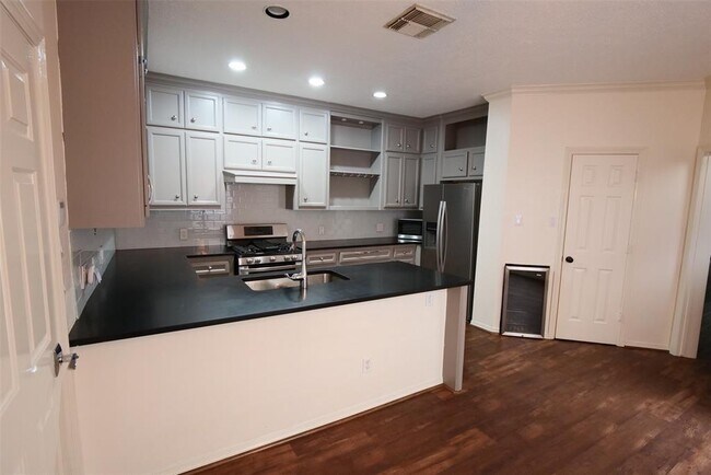 Building Photo - 4914 Maxie St