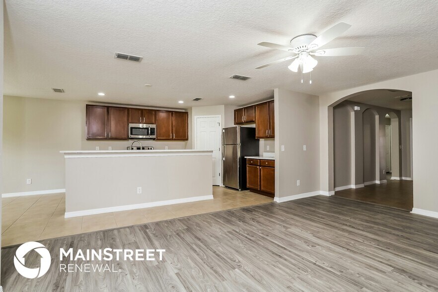 Building Photo - 7247 Mystic Brook Way