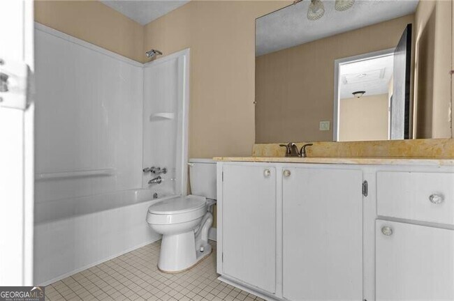 Building Photo - 392 Northdale Ct