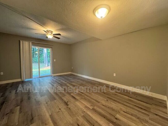 Building Photo - 7209 SW 45th Pl