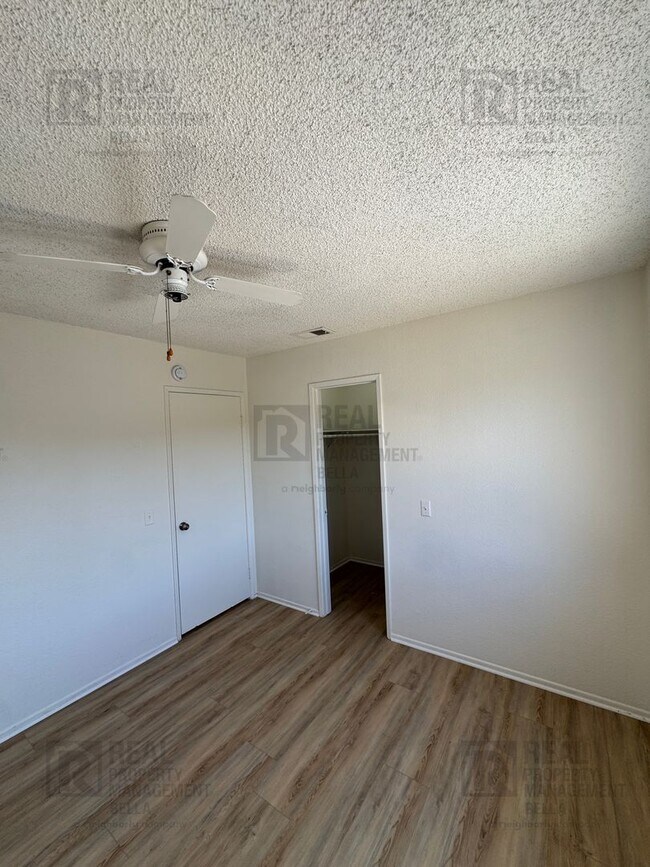 Building Photo - 1330 Wrigley Ln