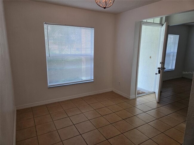 Building Photo - 407 Arkansas Ct