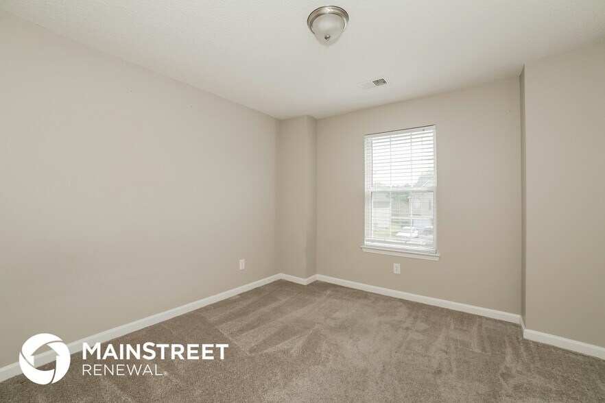 Building Photo - 5030 Deer Brook Trail SW