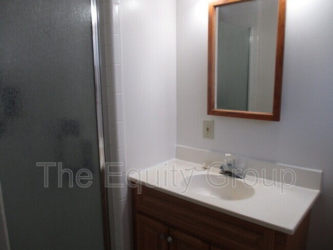 Building Photo - 1642 S West St