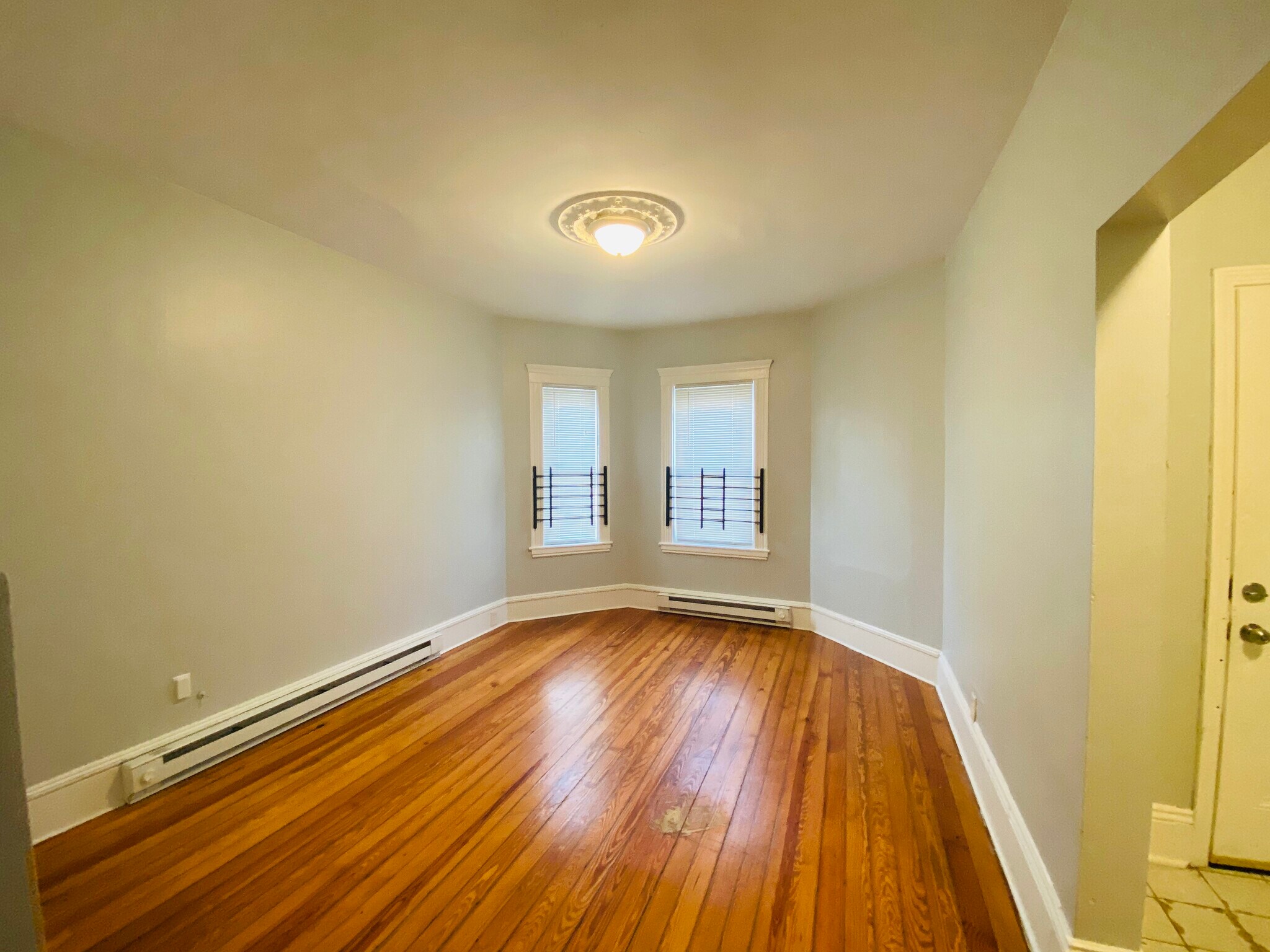 Building Photo - 8 Coleman St