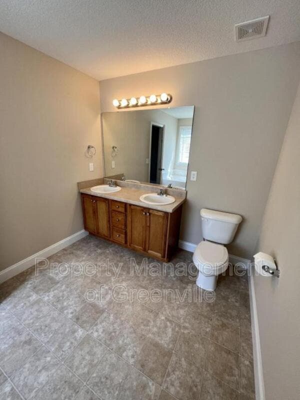 Building Photo - 101 Tigris Way