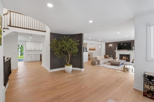 Building Photo - 300 Camelot Way