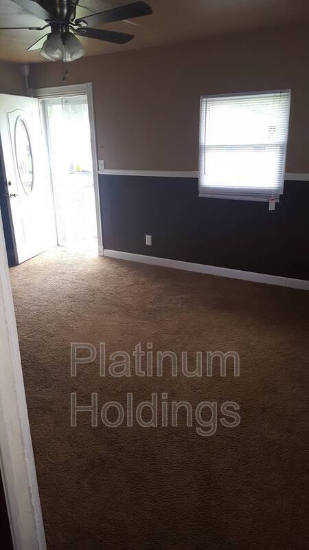 Building Photo - 4264 E 164th St