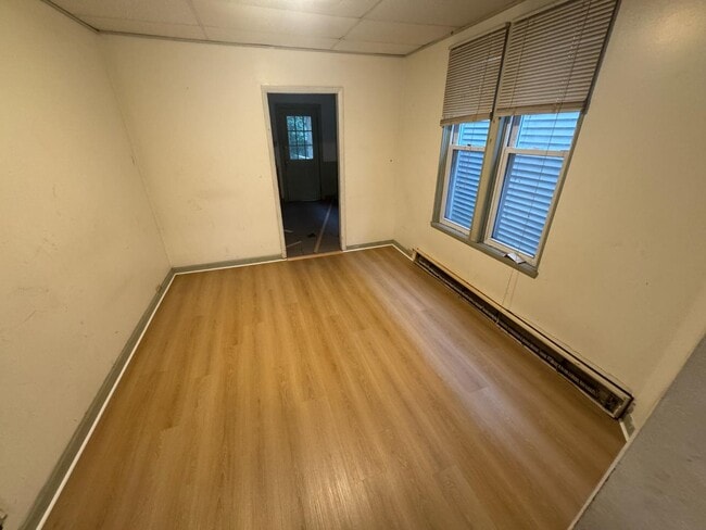 Building Photo - 379 E 3rd St