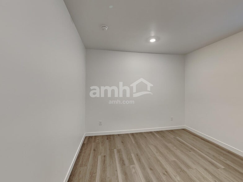 Building Photo - 14155 N Luckett Rd