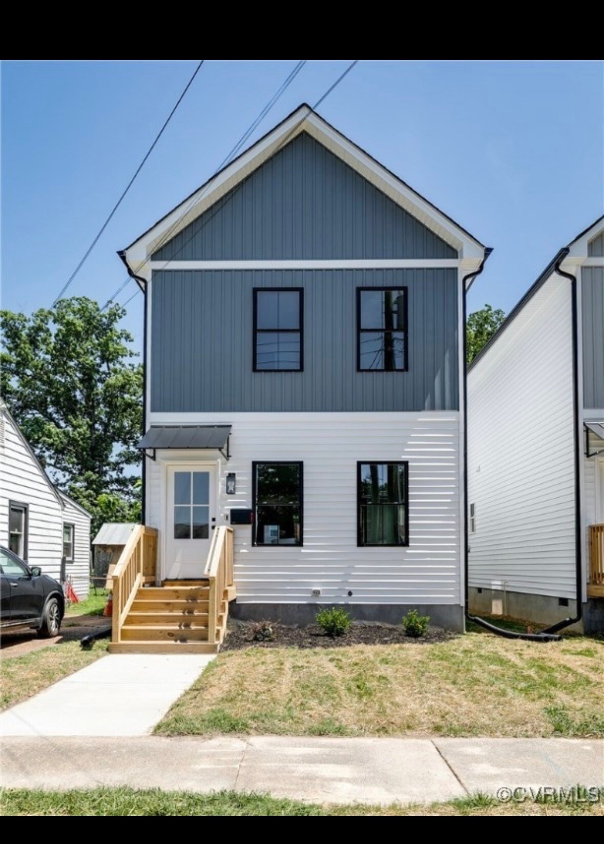 Building Photo - 610 Akron St