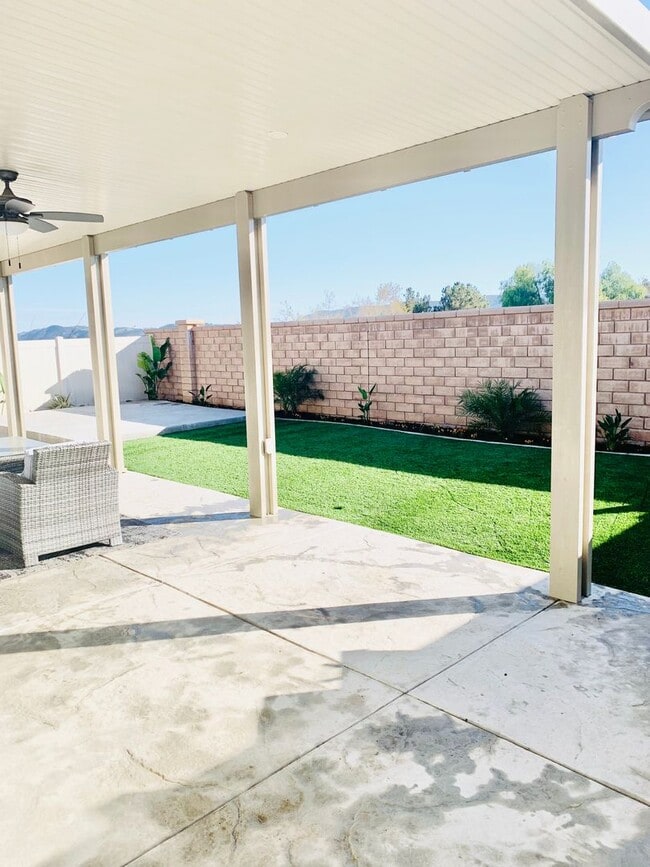 Building Photo - Gorgeous 4 Bedroom Home in West Murrieta