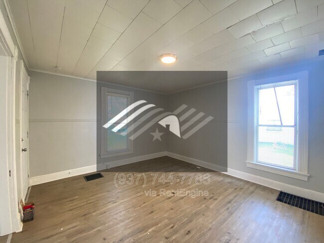 Building Photo - 323 Harrison St