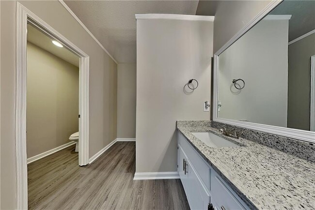 Building Photo - 3720 Ted's Cove