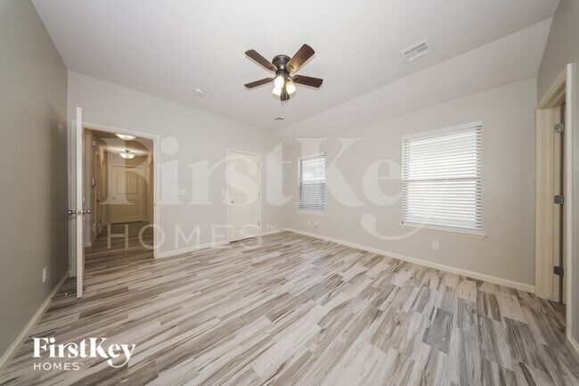 Building Photo - 4409 Hunterfield Ave