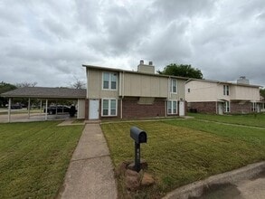 Building Photo - 538 E Norwood Cir