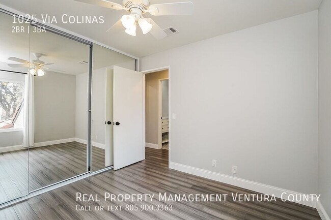 Building Photo - 1025 Via Colinas