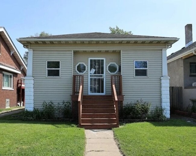 Primary Photo - 1008 Drackert St