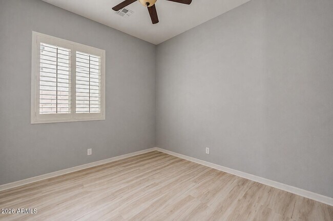 Building Photo - 4135 E Grand Canyon Dr