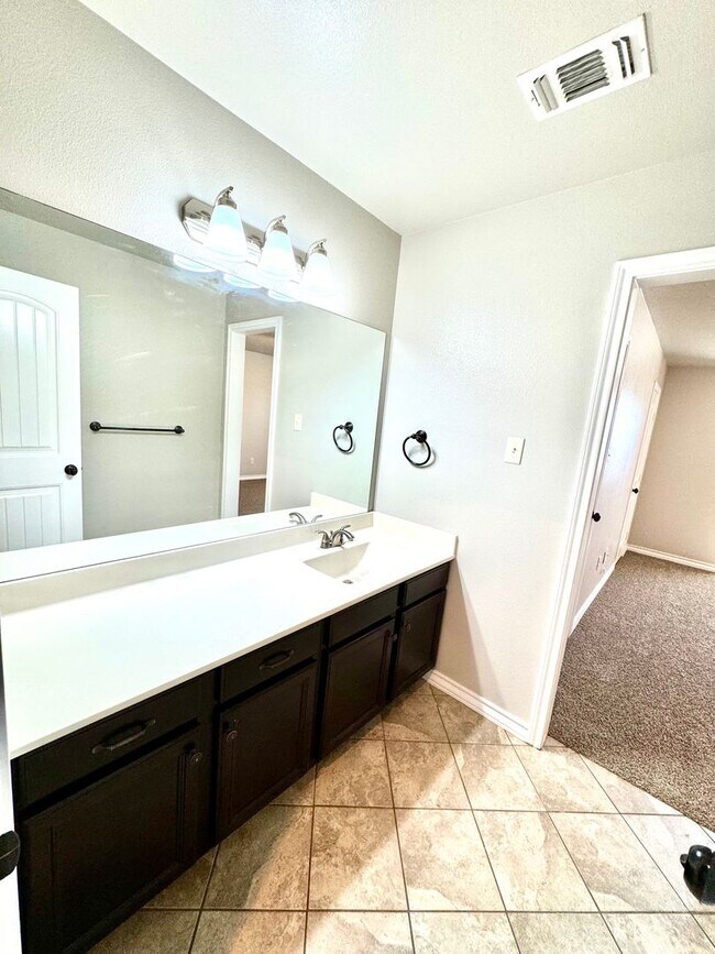 Building Photo - 3 bed 2.5 bath - Cooper ISD