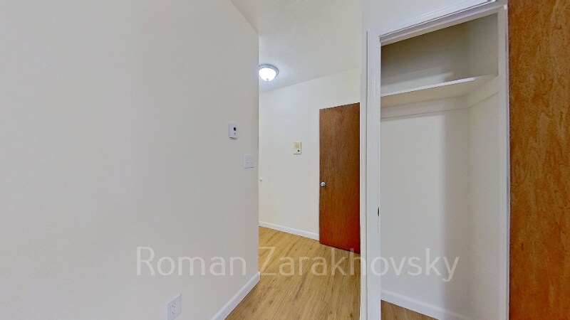 Building Photo - 2018 Commonwealth Ave