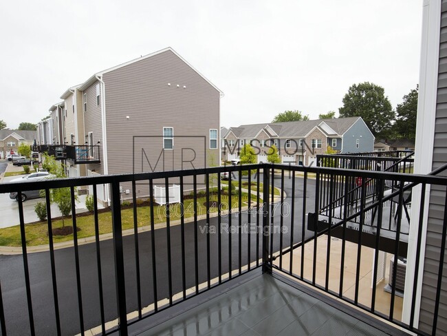 Building Photo - 4184 Pk Trl Dr