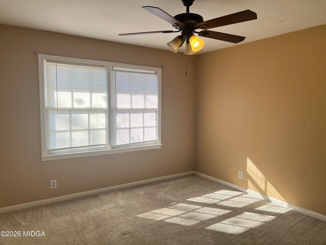 Building Photo - 853 Captain Kell Dr