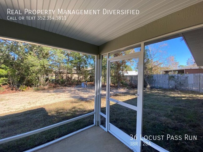 Building Photo - Desirable SE Ocala Neighborhood 3/2/2