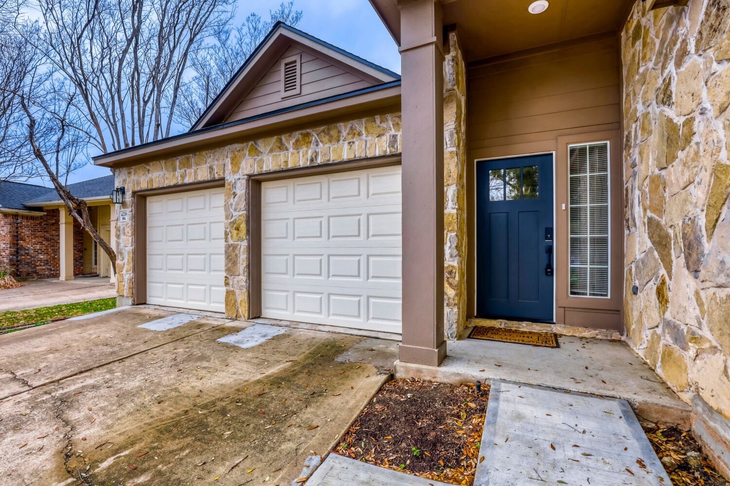 Building Photo - 4216 Flat Stone Ct