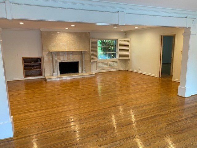 Formal Living Room - 4629 Forman Ave