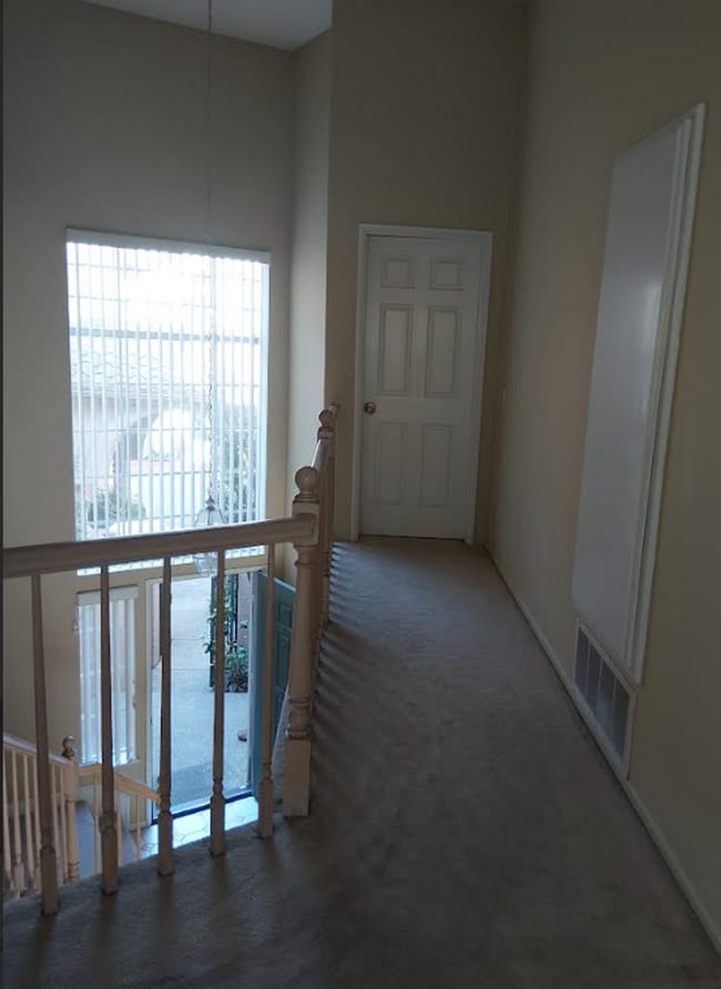 Building Photo - Welcome to our Beautiful, Spacious 2 Bedrooms 2.5 Full Bath Townhouse!
