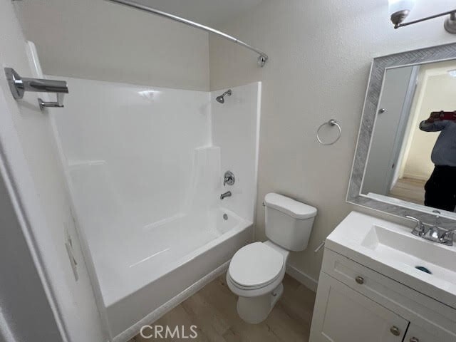 Building Photo - 710 N Adele St