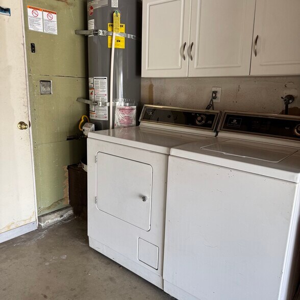 Building Photo - 340 Pacific St