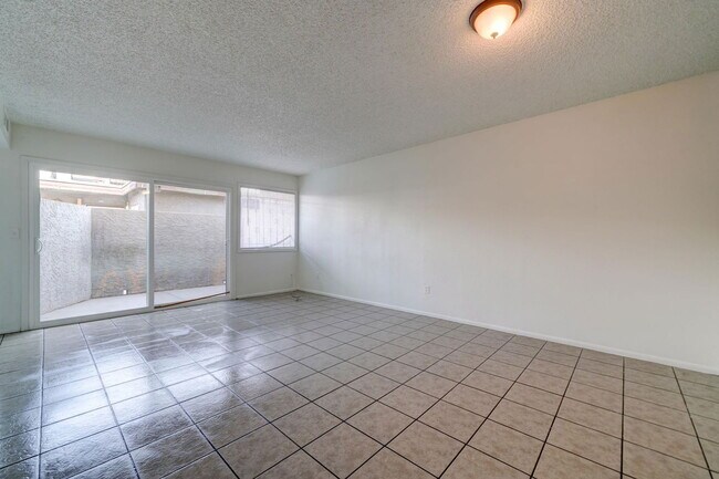 Building Photo - 2696 N 43rd Ave