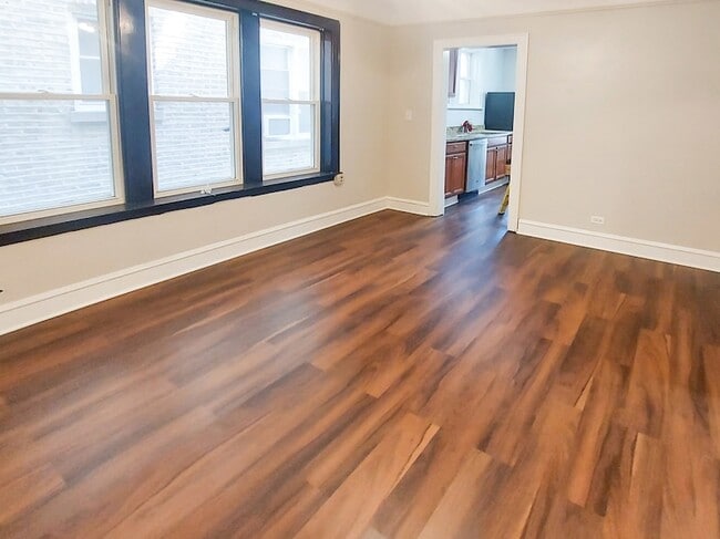 Building Photo - 4835 Lee St